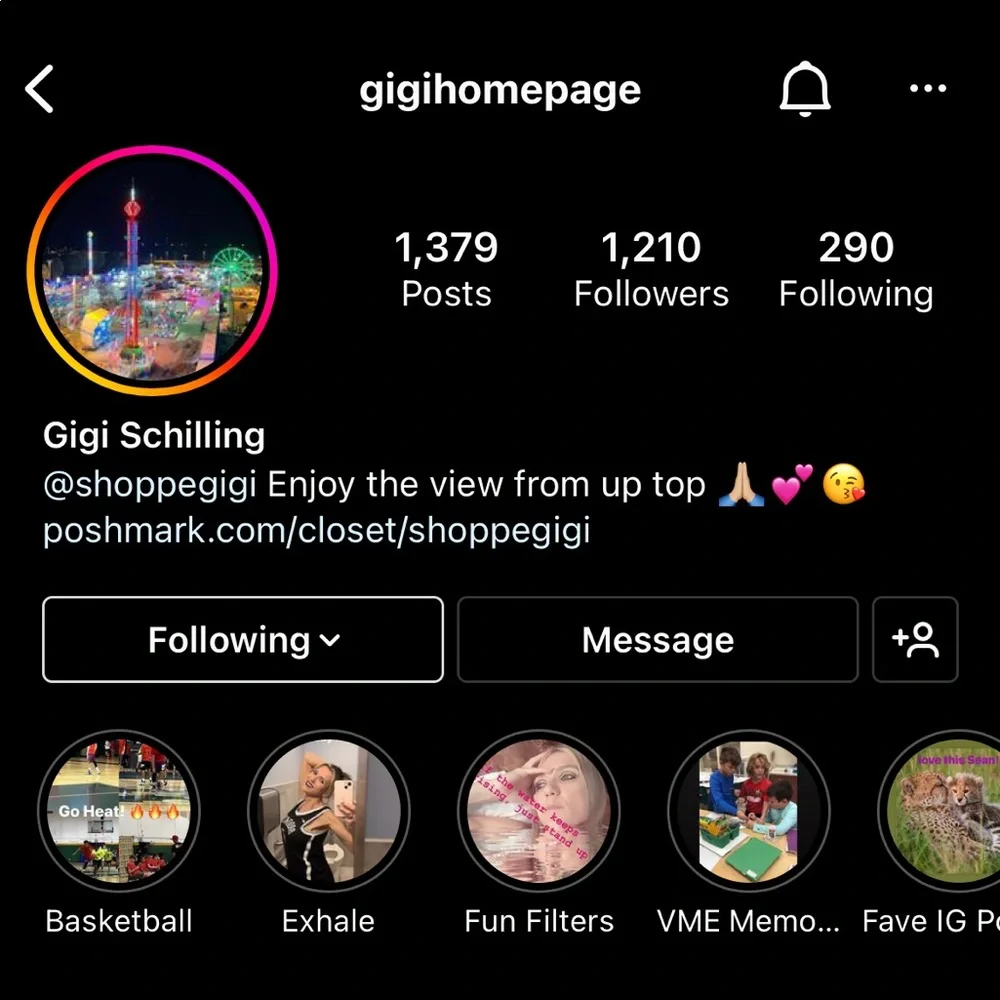Welcome to our closet! Our ShoppeGigi logo! Please read below! IG: GigiHomepage